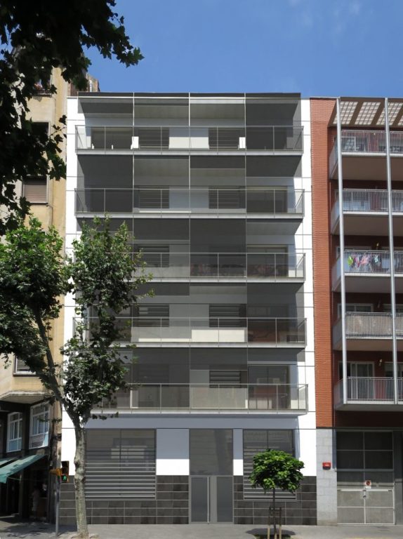 Edifici Carrer Indústria d´un Arquitecte a Barcelona