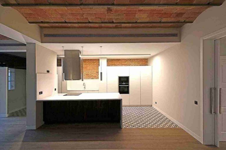 Apartment renovation in Eixample, Barcelona